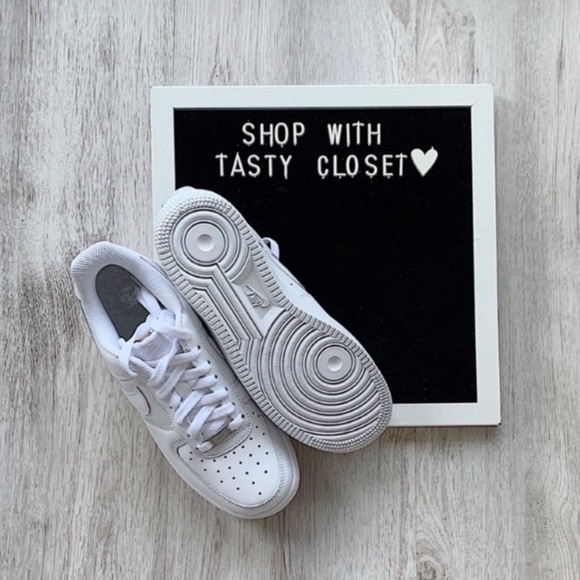 Nike air force 1 triple white sneakers - Picture 8 of 8